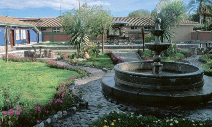 San Miguel de Salcedo Hotel | Hotel Rumipamba de las Rosas