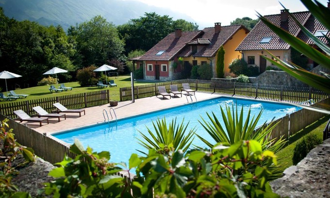 Llanes Hotel | Hotel Rural La Lluriga