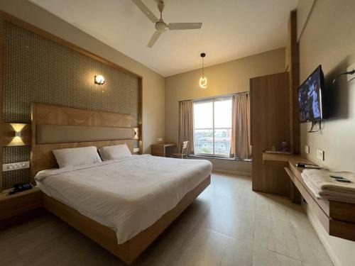 Karad Hotel | Hotel Shahi Executive