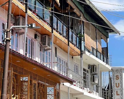 Nagin Bagh Hotel | Hotel Sultan Residency