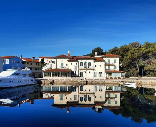 Nerezine Hotel | Hotel Televrin
