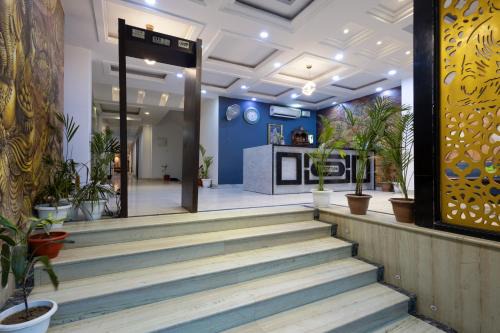 Mahipalpur Hotel | Hotel The Caves