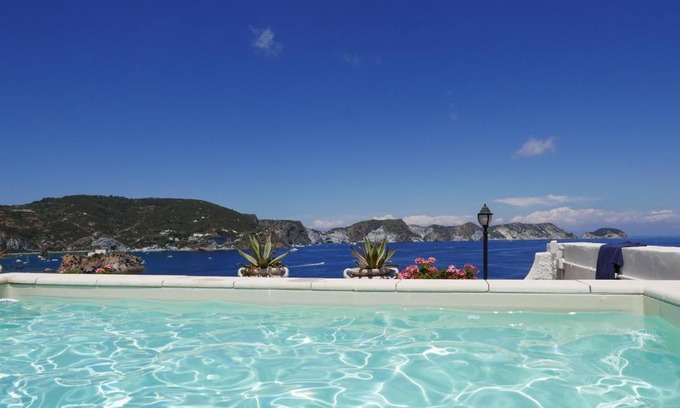 Ponza Hotel | Hotel Torre Dei Borboni