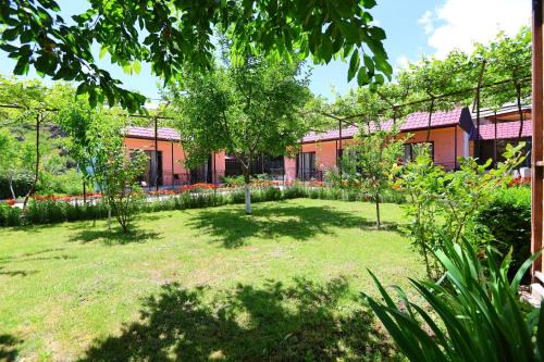 T'ba Bed & Breakfast | Hotel Tsiskari