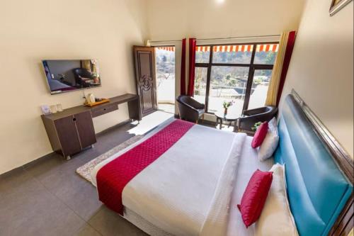 Naukuchiyatal Hotel | Hotel Vaapi Comfort inn