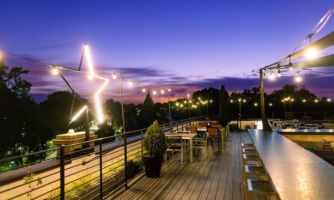 Farmville Hotel | Hotel Weyanoke