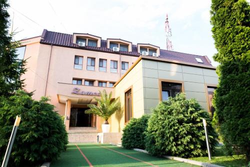 Zamca Hotel | Hotel Zamca Suceava