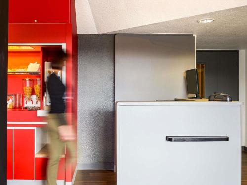 Saint-Denis Hotel | hotelF1 Paris Saint Denis Université