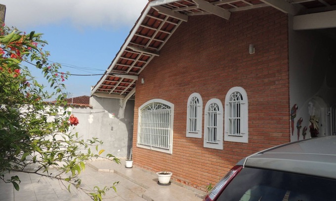 Itanhaem House | House 1 Suite and 2 Bedrooms - Jd. Suarão - Itanhaém