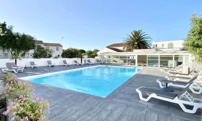 La Couarde-sur-Mer House | House 4 people in seaside residence and heated pool