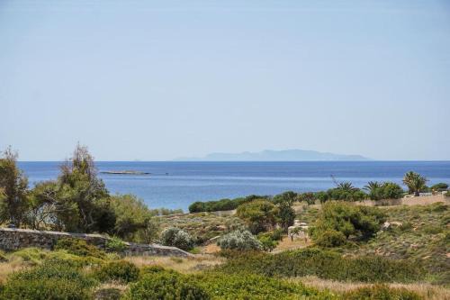 Finikas House | House by the beach,next to village,sunset view