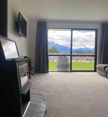 Glenorchy House | House in central Glenorchy