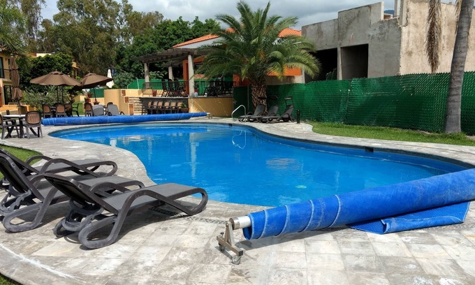 San Antonio Tlayacapan House | House in Coto Hammocks / House in San Antonio Tlayacapan (Hammocks Country Villas)