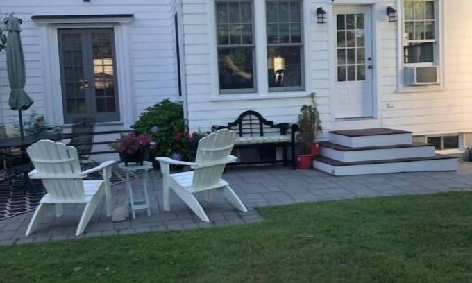 Bellevue Avenue Historic District House | House in Newport