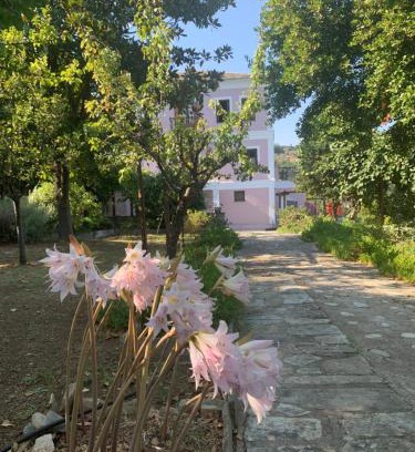 Lambinou House | House in Propan