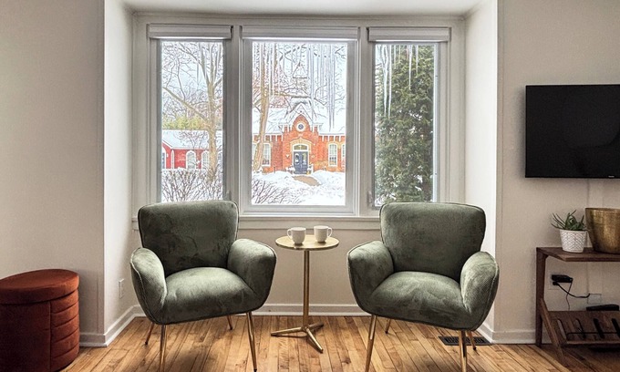 Historic Old Town House | House in the heart of downtown