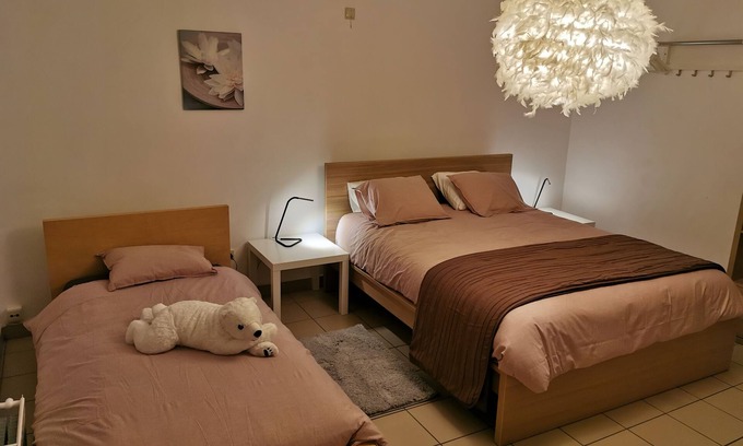 Profondeville House | House in the countryside, ideally located between Namur and Dinant