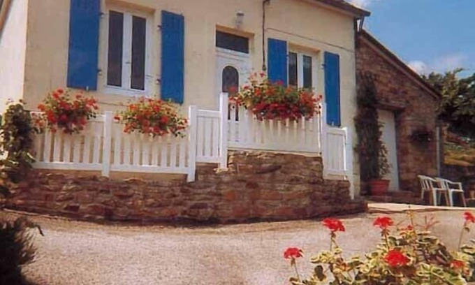 Chateaulin House | House labeled 'Clévacances' with free wifi