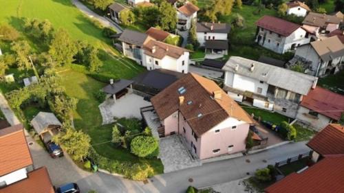 Kamno House | House Maharac With 3 Apartments Till 18 Persons