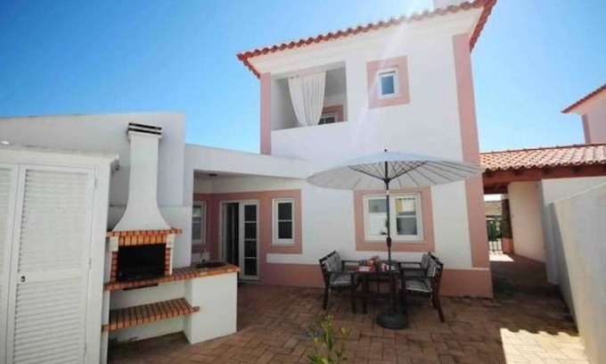 Cavaleiro House | House near Praia do Cavaleiro