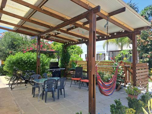 Pervolia House | House Near The Beach (Militsa & Aggeliki)