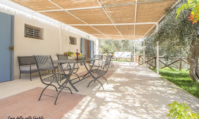 Mattinata House | House of the gentle valley