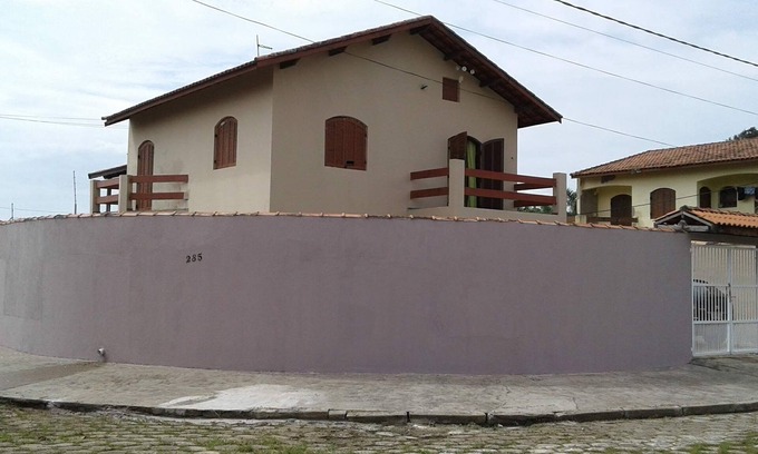 Itanhaem House | House on Itanhaem beach 280m from the sand with swimming pool.