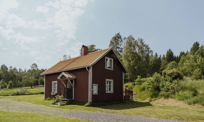 Skillingaryd Cottage | House on top of småland, close to Isaberg