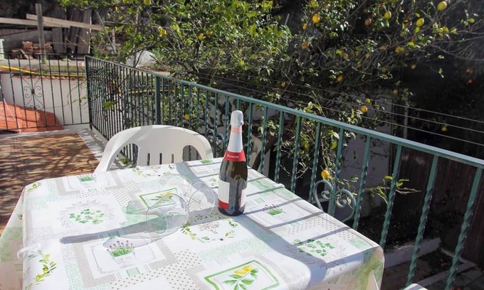 Pontone House | House Petra in the Amalfi center, with fast wifi and AC