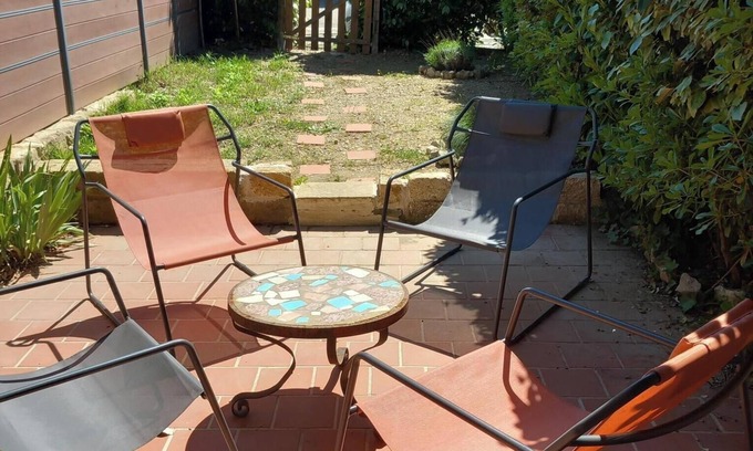 Maussane Condo | House rental in a residence with swimming pool in the heart of the Alpilles