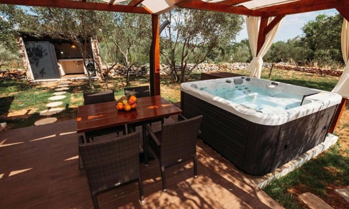 Lukoran House | House Stone house with jacuzzi (112581-K1) - Lukoran