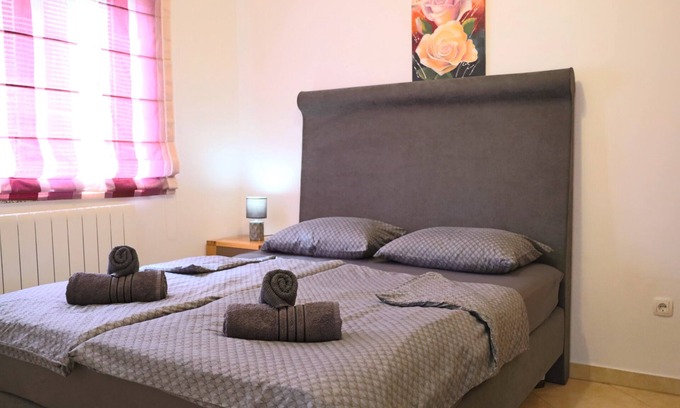 Murine Apartment | House with apartmants BOŽICA/Božica 2