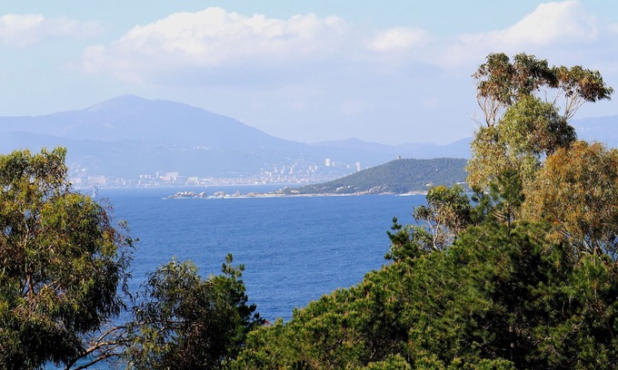 Verghia House | House with garden 1250 m2, located in Verghia, Silver Beach (Mare e Sole)