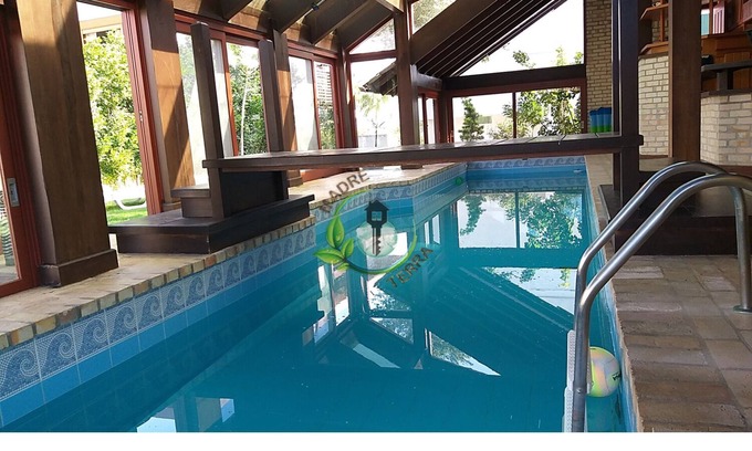 Jurere Internacional House | HOUSE WITH HEATED POOL 50M FROM THE SEA