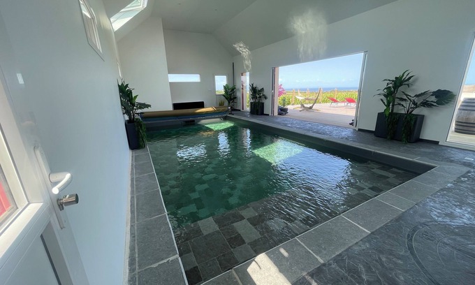 Plouarzel House | HOUSE WITH INTERIOR SWIMMING POOL WITH SEA VIEW, mini golf, gym