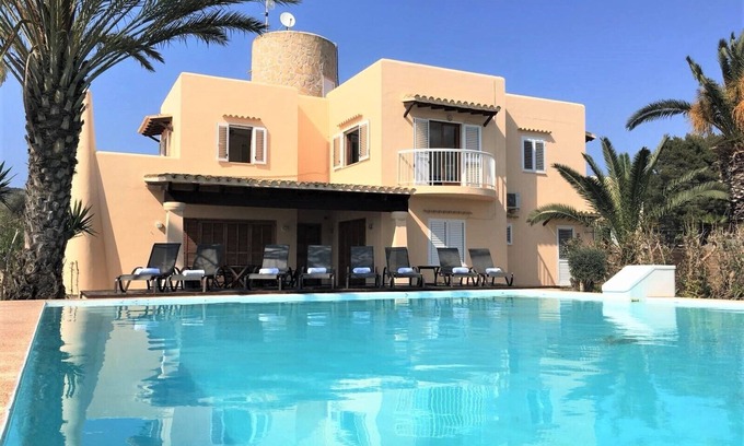 Sant Josep de sa Talaia Villa | HOUSE WITH POOL 2KM FROM IBIZA