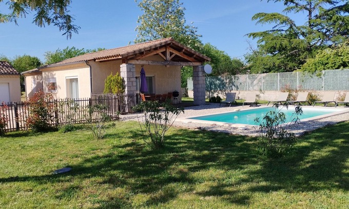Labeaume House | House with swimming pool for rent from Sunday to Sunday