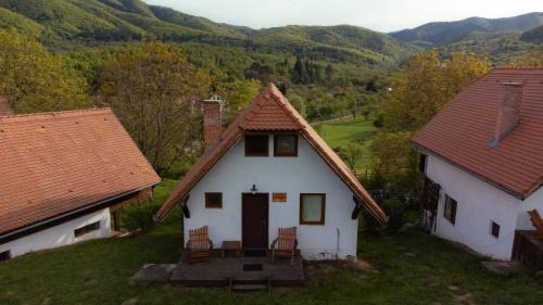 Cisnadioara House | House Yvonne Camping Ananas Cisnadioara