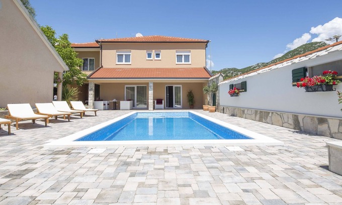 Vrgorac House | House Zarka (91321-K1) - Zavojane