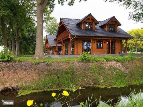 Linde Villa | Houten villa Tine