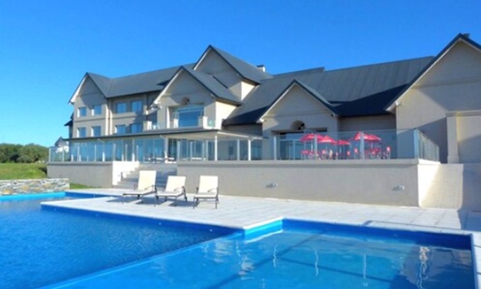 Almafuerte Hotel | Howard Johnson by Wyndham Piedras Moras