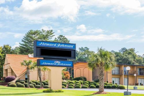 Athens Hotel | Howard Johnson by Wyndham Athens