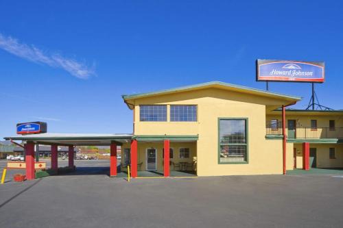 Flagstaff Hotel | Howard Johnson by Wyndham Flagstaff University West