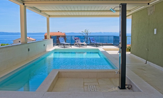 Zelenka Apartment | Exclusive Apartment Aurora