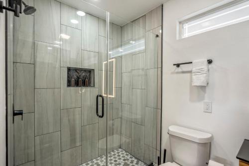 Greater East End Apartment | HTX Ultra Hotel Suite #2