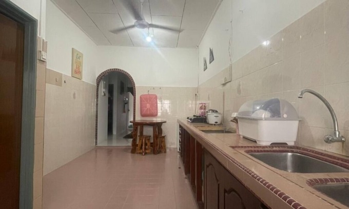 Kusial House | HUDA HOMESTAY BANDAR TANAH MERAH