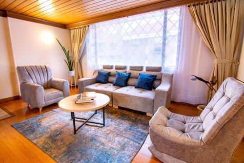 Suba House | Huge Colonial House with Chimney, Luxury in the most exclusive town in Bogotá