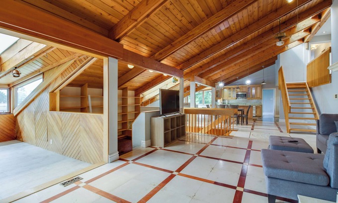 Scarborough House | Huge house near bluffers park and beach, 25 minutes to Toronto downtown.