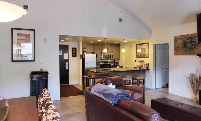 Winter Park Condo | Huge Penthouse w/Great Views Large Deck With Heated Parking