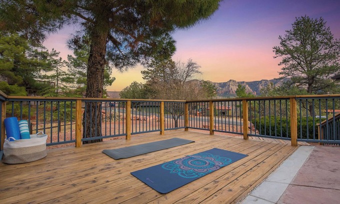 Sedona House | Hummingbird Zen Haven- With Red Rock Views